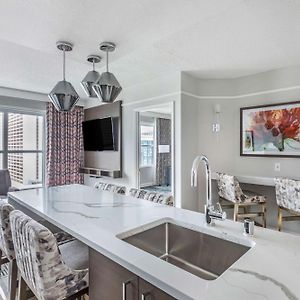 One-Bedroom King Suite
